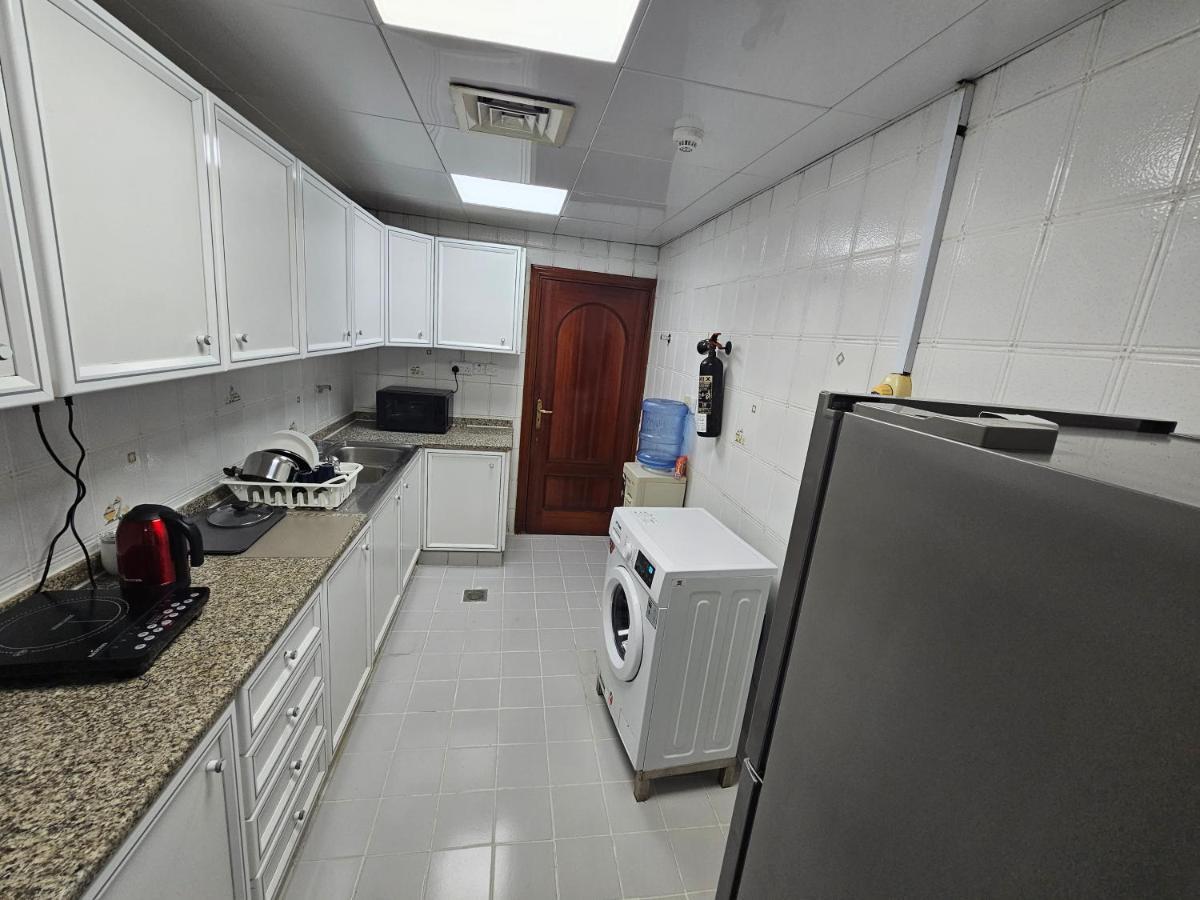 Oasis Hostel Abu Dhabi Exterior foto